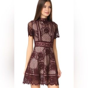 BB DAKOTA “ARIA” burgundy lace crochet mini dress Size 4